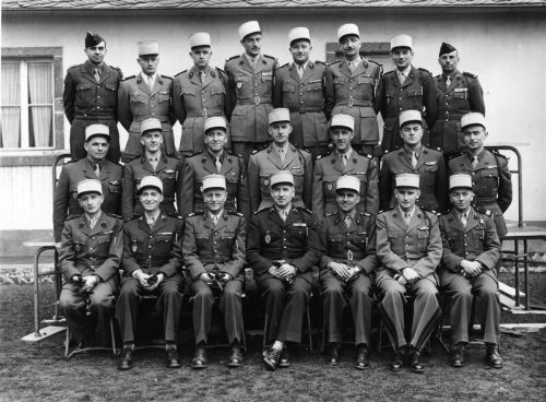 officiers en 1953